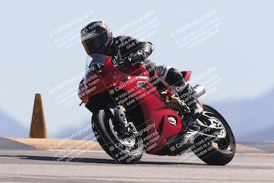 media/Oct-13-2025-Moto Forza (Mon) [[a66d839500]]/3-B Group/Session 4 (Turn 9)/